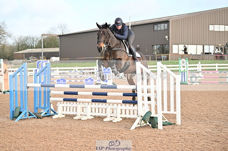 231209A-113010-01647 - Cls 11 Snr 1.05m Open