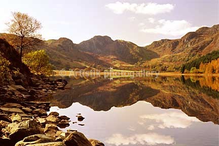 Crafnant aut reflections 3/4 - Sceniks.com - Snowdonia landscape photographs by Dave O'Shea