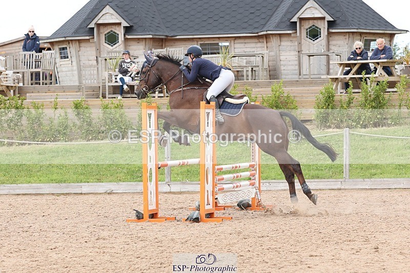 250525-153528-08946 - Cls 31 Snr 90cm Derby