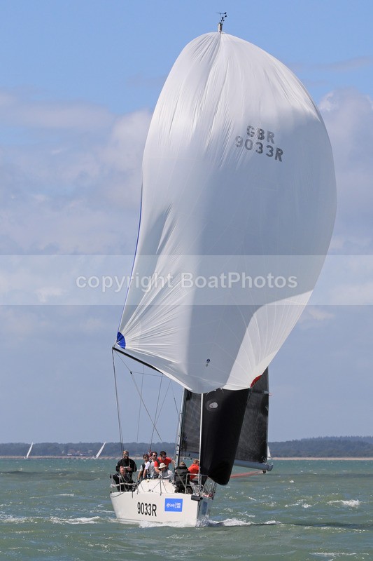 170731 NO RETREAT GBR9033R 1Y3A8617_Ed - COWES WEEK 31st JULY 2017
