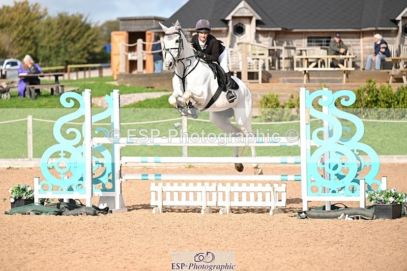 251005-150119-04027 - Cls 21 Newcomers and 1.10m