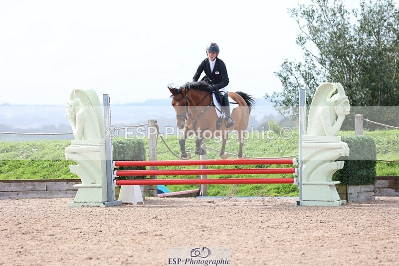 250911-141727-02378 - Cls 5 Chard Snr 90cm Speed Derby