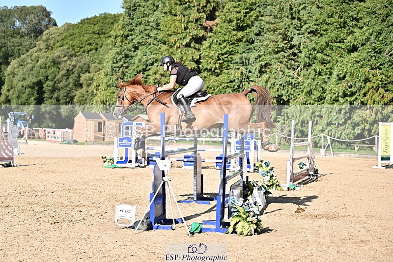 260906A-161953-04647 - Cls 24 Snr Foxhunter