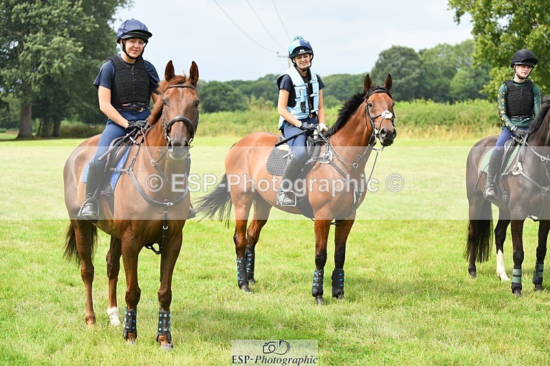 230817-125404-01958 - Kay's 1st Group - XC