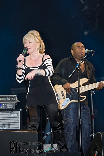 Lulu - Glastonbury IMG_3026 - Lulu & Band