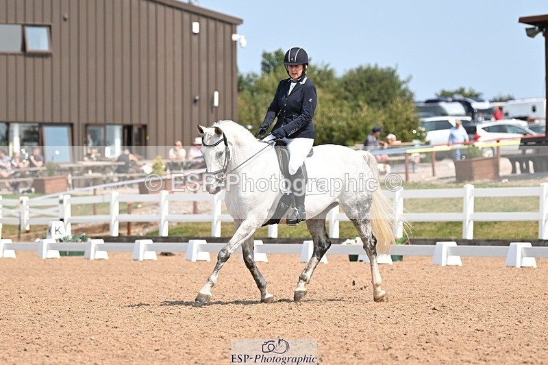 250816-125059-04569 - 075-Jackie.LimintonSaddlewood.Surprise