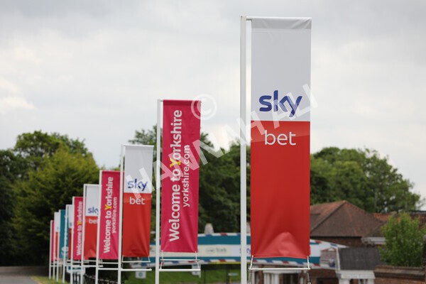 yr11062021r5-2 - Race 5 4.00pm Sky Bet Ganton Stakes