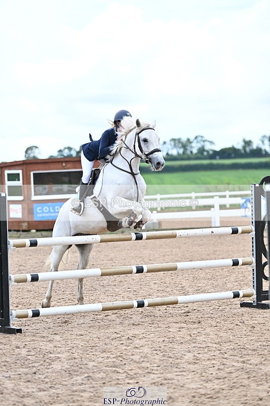 240908A-140618-04262 - Cls 20 A&B Pony Newc & 1.00m Opem