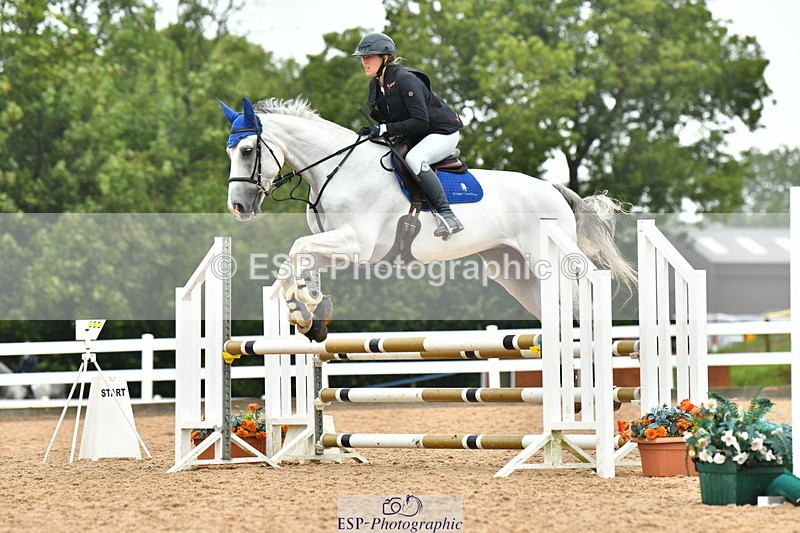 230730A-100547-08440 - Cls 31 British Novice & 90cm Open