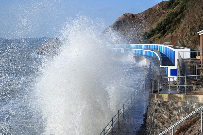 Big Wave at Meadfoot Beach in Torquay - Meadfoot Beach Torquay