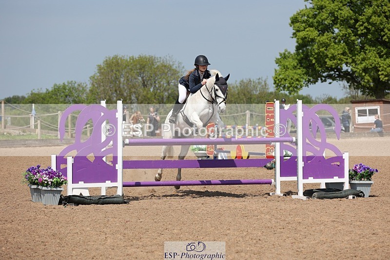 250503-120936-00932 - Cls 9 Pony Foxhunter and 1.10m Open
