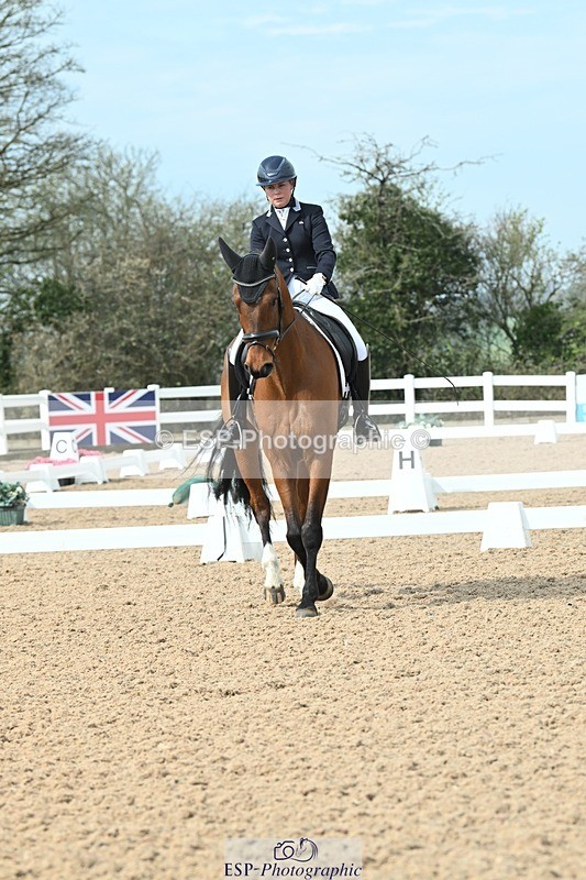250403-103441-01455 - 036-Abbie.Newbury-Seagry.Viceroy