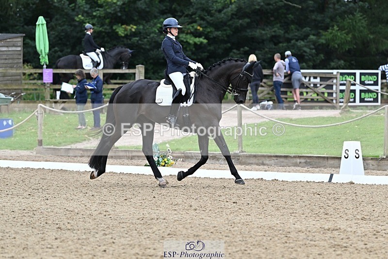 240810-101028-02597 - 114-Lucy.Amy-Morrico.M