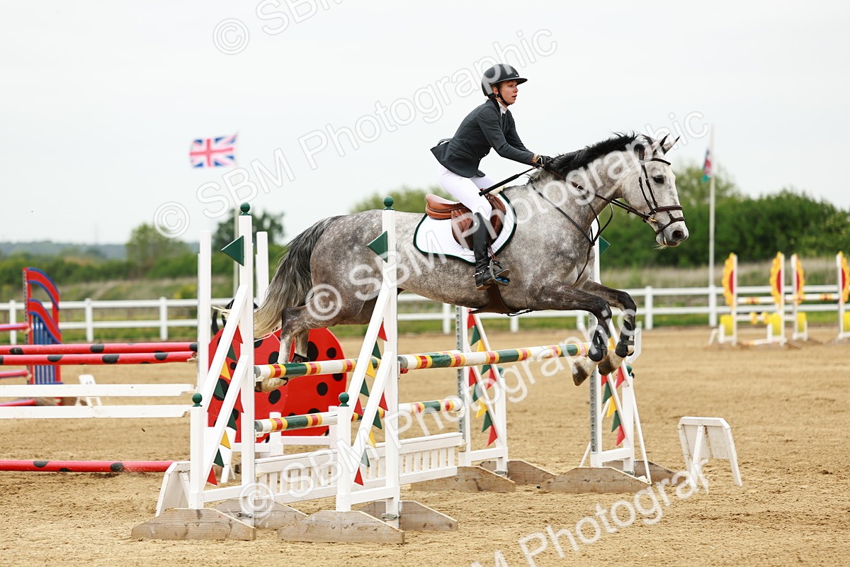 SBM_001074 - Class 4 - Senior Newcomers - 1.10m