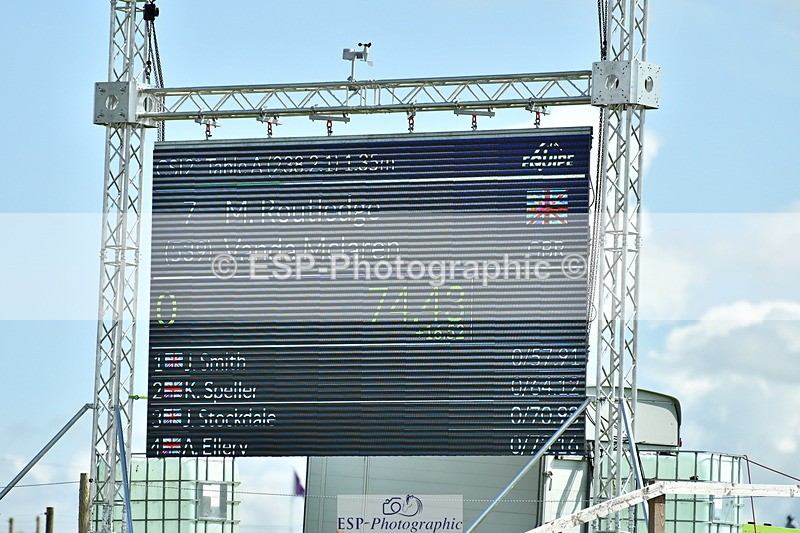 230720A-105014-01988 - Cls 5, 2 Star Medium 1.35m