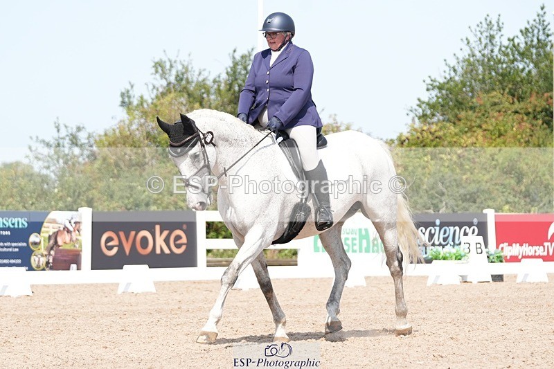 250817-121004-09257 - 176-Sarah.ChandlerVardags.Silmarillia