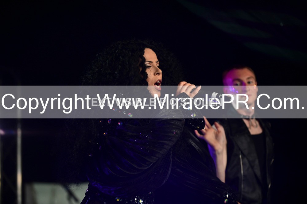 SH4_5913 - The Cher Experience
