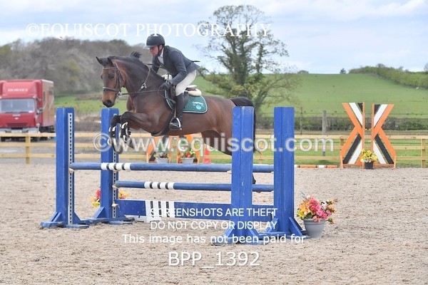 BPP_1392 - CLASS 15 SAT Senior BritiNovice/ 90cm Open