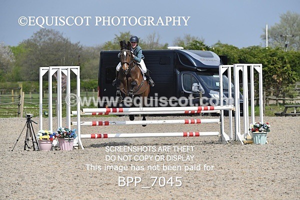 BPP_7045 - CLASS 5 FRI Veterans Show Jumping