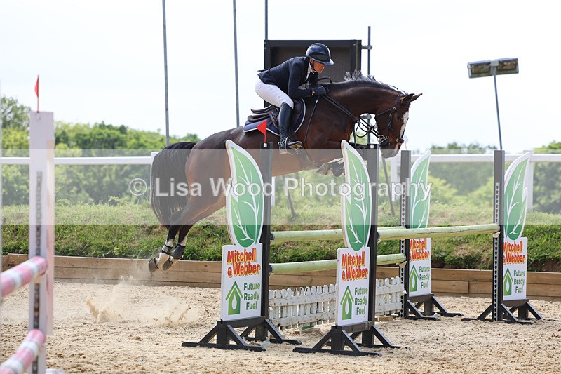 3E7A1167 - Class 13: Senior Newcomers/1.10m open