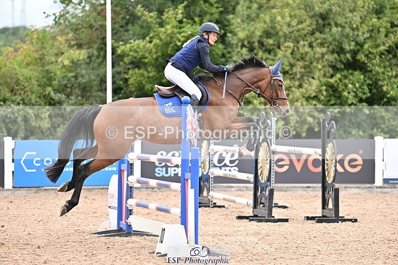 250820B-132208-00773 - Cls 4 Newcomers and 1.10m Open