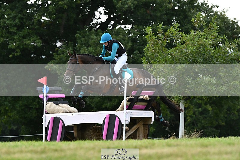 240825X-175802-38081 - 80cm XC 17.30 to End