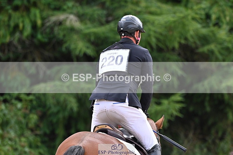 250802A-151323-06208 - E-220-Tim.Cheffings-LEOPOLD.BLOOM.M2S