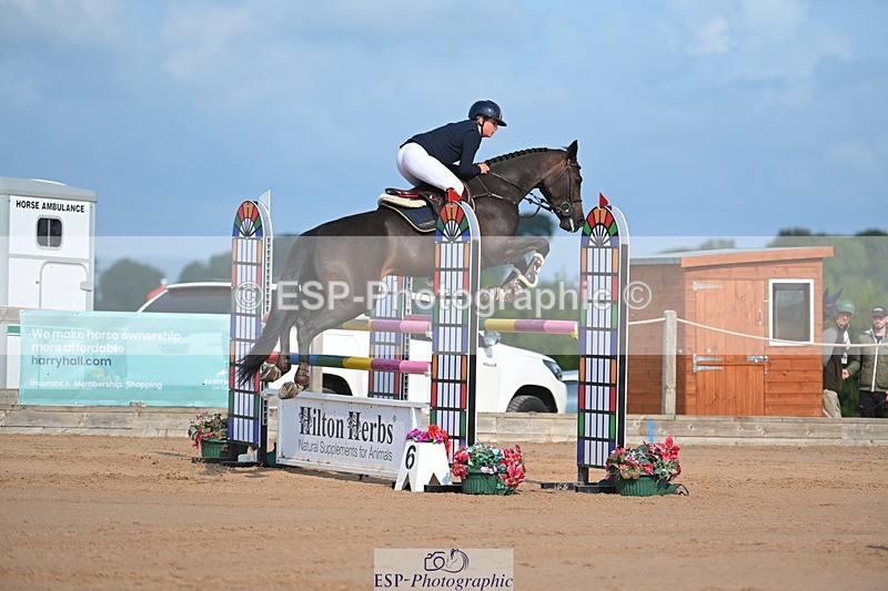 230721A-091613-04909 - Cls 2, 2 Star Small 1.30m