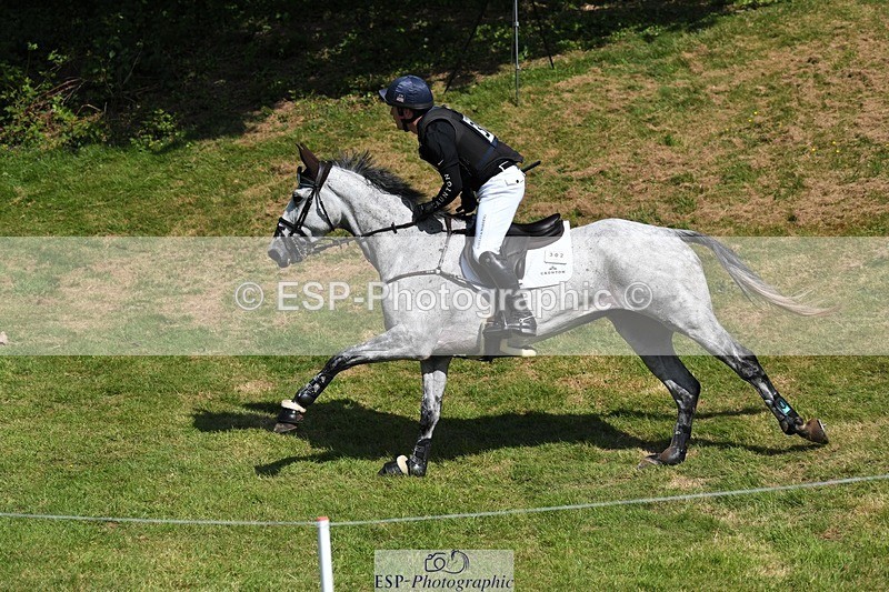 230527-110800-09291 - 302-EN_TARO_DES_VERNIER-Oliver_Townend-XC