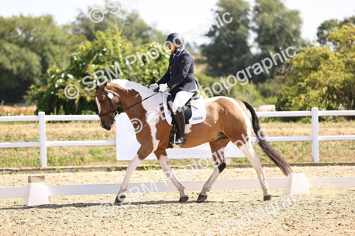 SBM_009300 - Novice 5 - 9.50-10.53