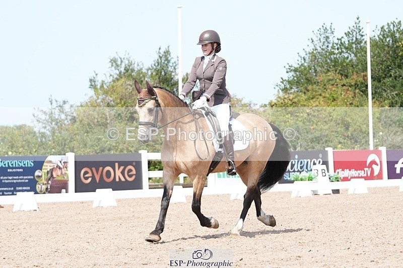 250817-124127-09403 - 194-Georgia.RyderDylasau.Zennor