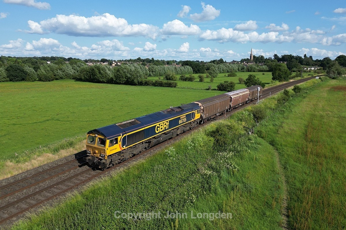 JL - 19.6.23 66705 6M47 Marchwood MOD - Kineton MOD, Kings Sutton - Chiltern Routes (north to south)