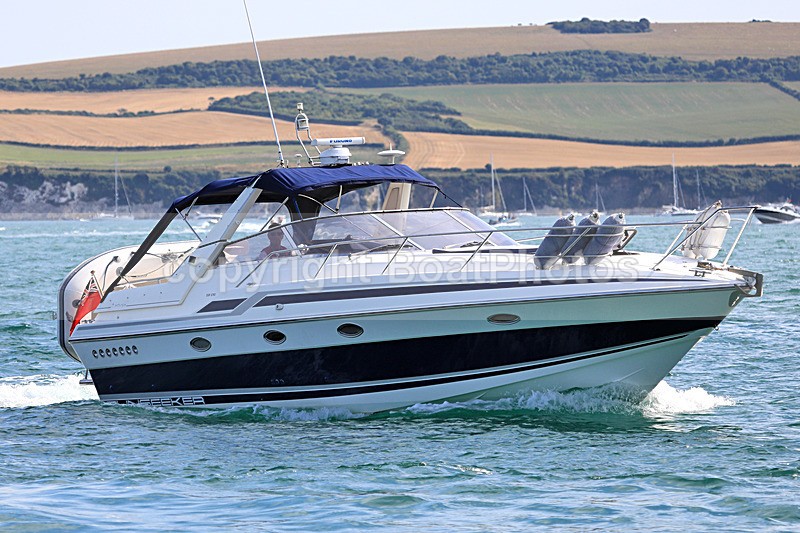 180804 GLASGOW - SUNSEEKER MARTINIQUE 1Y3A5117 - Motorboats - Open