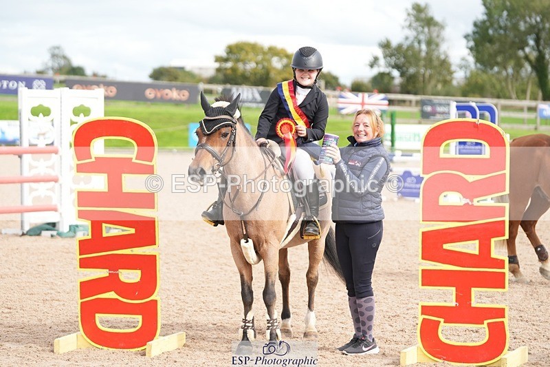 250921-151129-03794 - Cls 20 Pony 80cm Derby