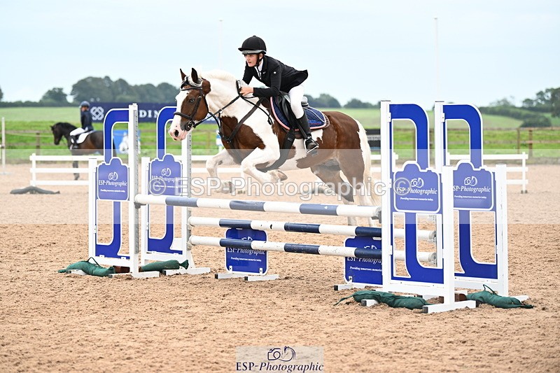 240907A-131026-01892 - Cls 3 Pony Medium Team 80cm & 90cm