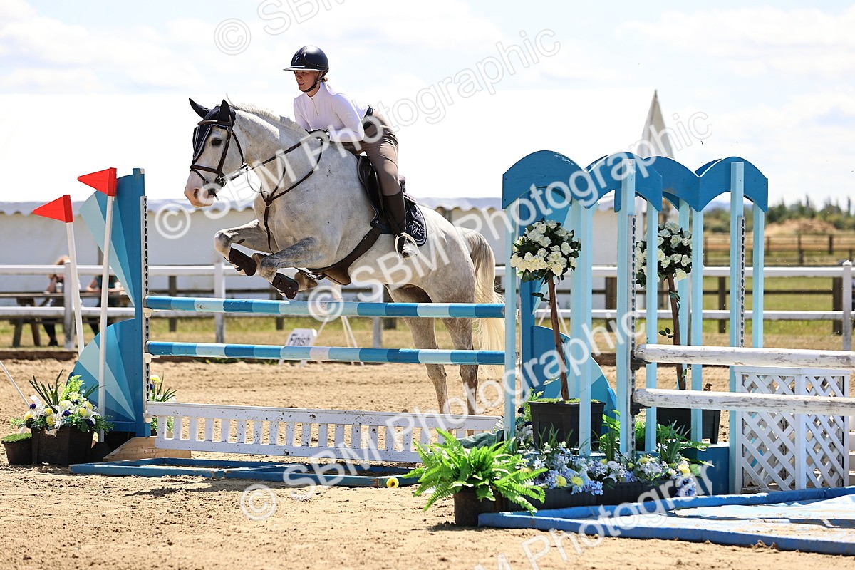 SBM_014579 - Class 15 - Senior Newcomers - 1.10m Open