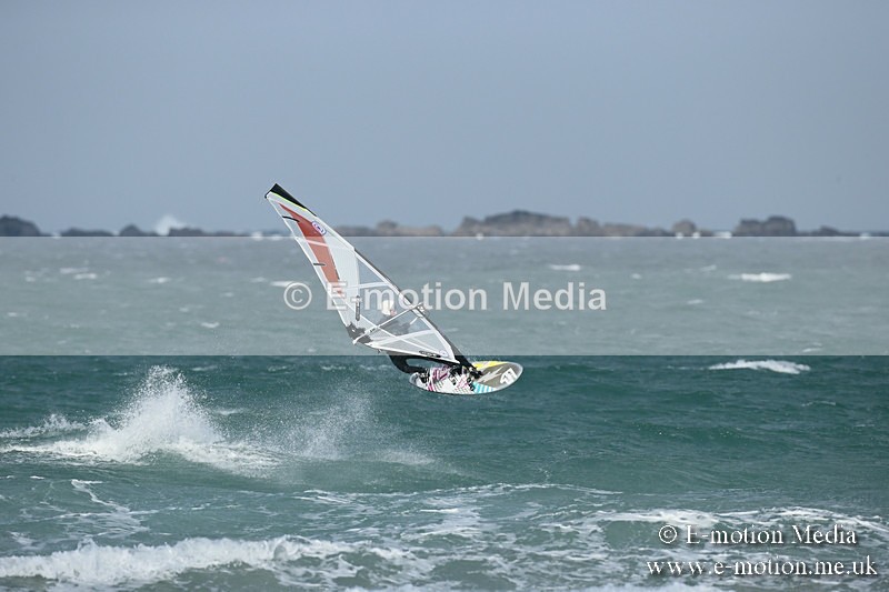 WS 020413-199 - Windsurfing