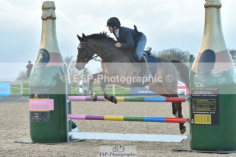 231119A-154258-06406 - Sun Cls 11-13 Children on Horses 90cm, 1m & 1.10m