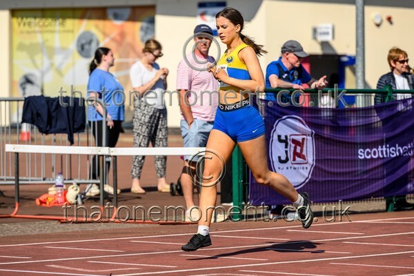 West25Sat-910949 - Track Female Set Two