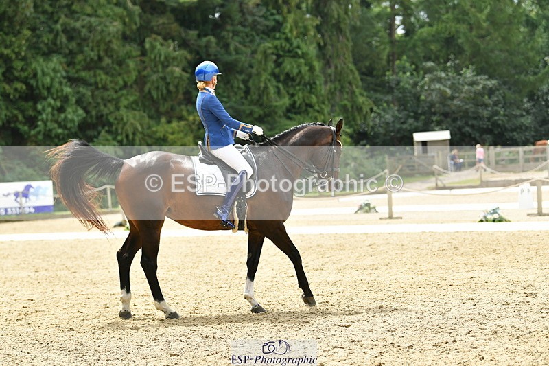 250718A-135949-01947 - 038-Natasha.Collings-Costello-Dovevale.Tender.Dove