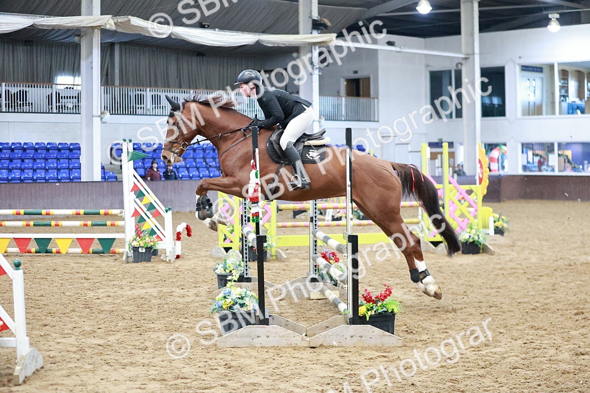 SBM_000370 - Class 2 - Senior British Novice 90cm