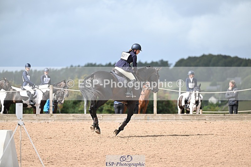 250831-120910-08116 - M-607-Lucinda.Osborne