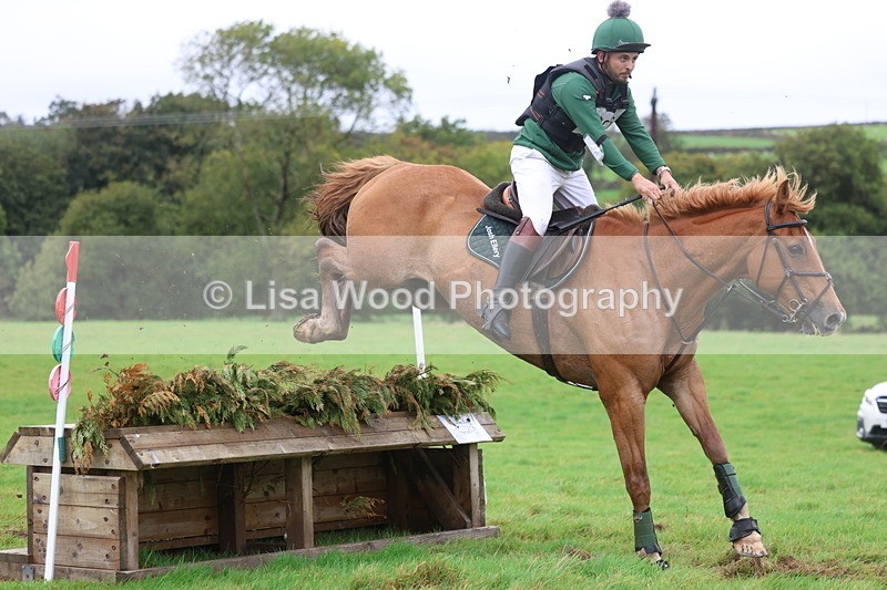 3E7A2181 - Class 6: 90cm +: Box