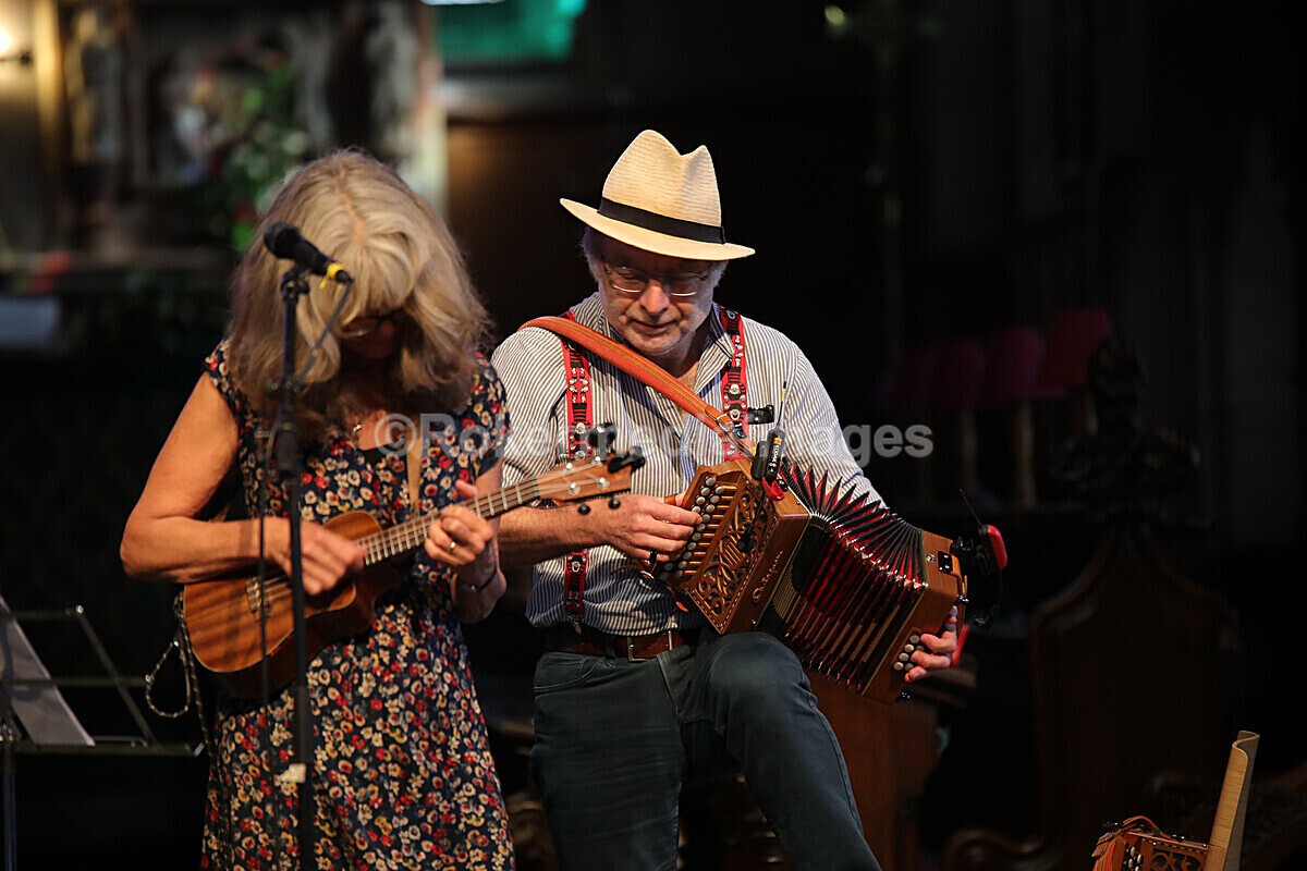 FOLK N BLUES-160 - FOLK and BLUES SEPT 2022