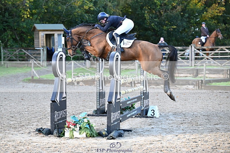 251024A-093323-06110 - B-104-Millie.Juleff