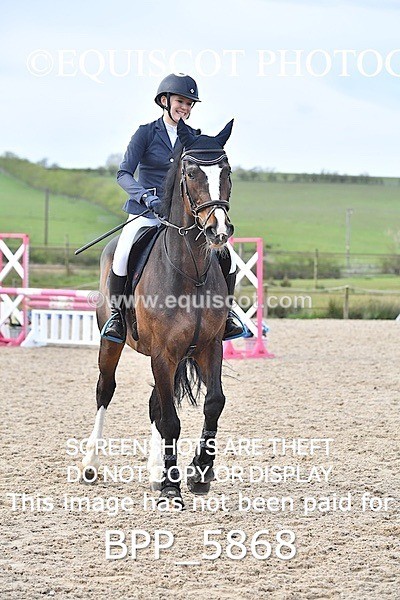 BPP_5868 - CLASS 24 SUN Senior British Novice/ 90cm Open