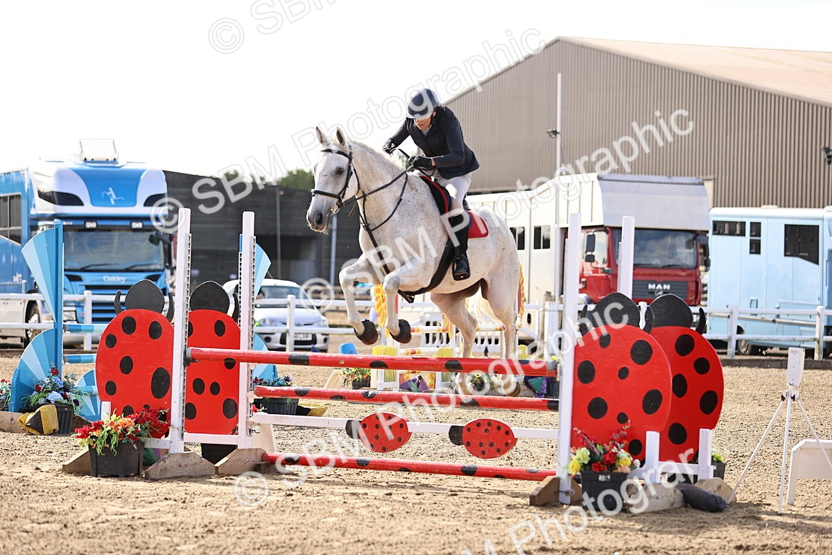 SBM_009111 - Class 7 - Senior Discovery - 1.00m Open