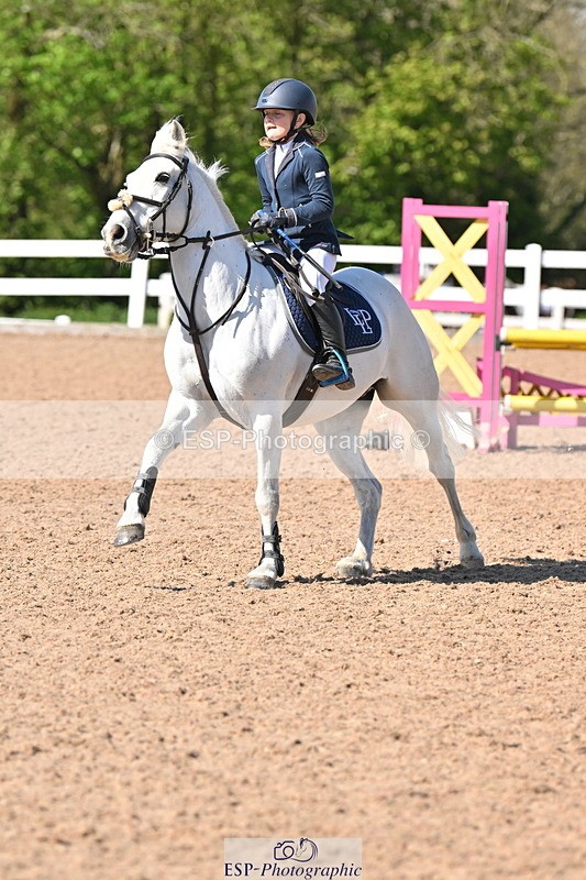 240504A-160506-02701 - Cls 22 & 23 Stepping Stones 128cm & 138cm & Under11's