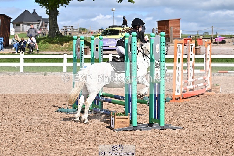 260512-160123-00062 - 60cm Classes