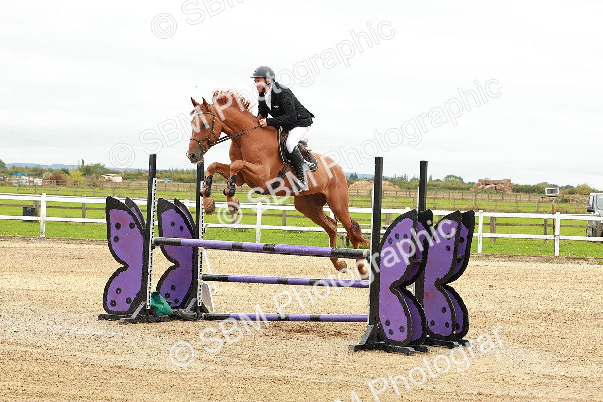 1I0A7612 - Class 4 - Senior Newcomers 1.10m